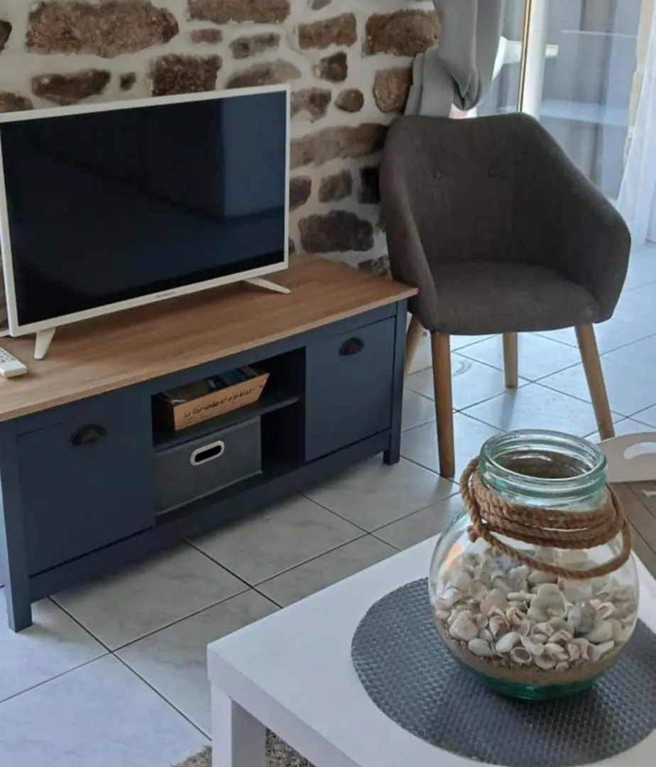 Maison Typique De Pecheur Belz